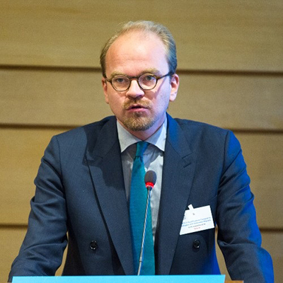 photo of MODERATOR: Andreas Snildal